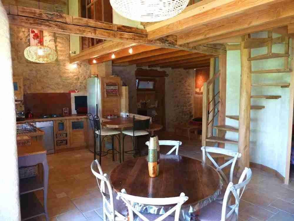 -Moulin De Solaure- Hotel Aix-en-Diois Ngoại thất bức ảnh